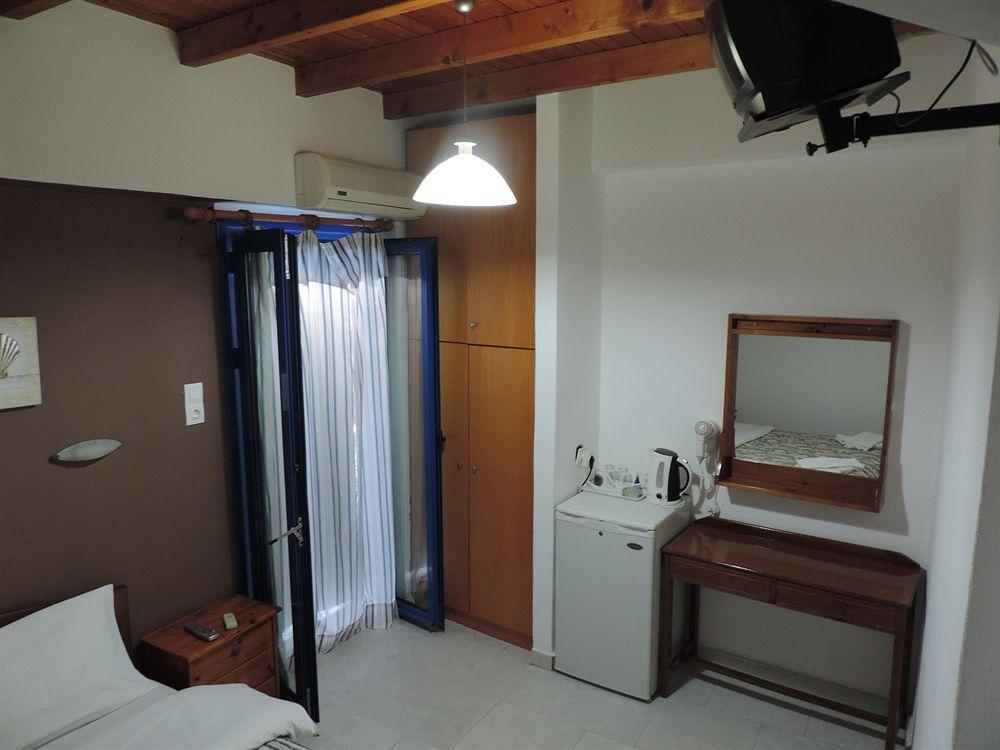 Hotel Kyma Lutró Exterior foto